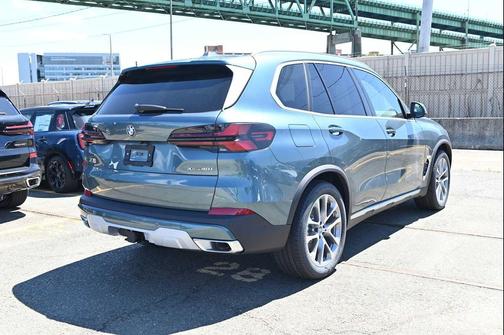 Blue Ridge Mountain Metallic 2026 BMW X5 xDrive40i