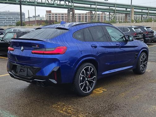 2025 BMW X4 M AWD