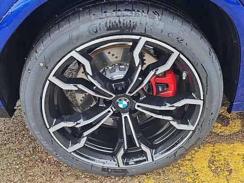 2025 BMW X4 M AWD