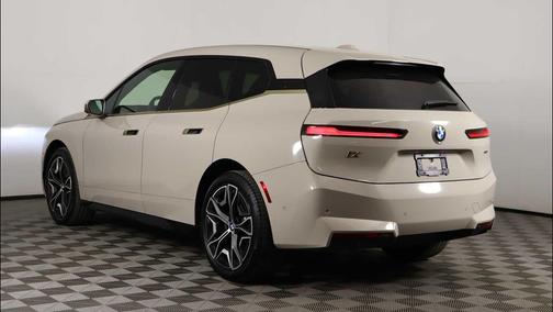 2026 BMW iX xDrive45