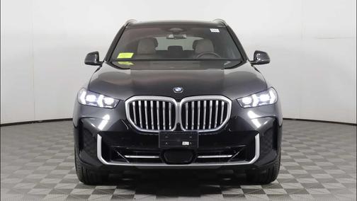 Black Sapphire Metallic 2026 BMW X5 xDrive40i