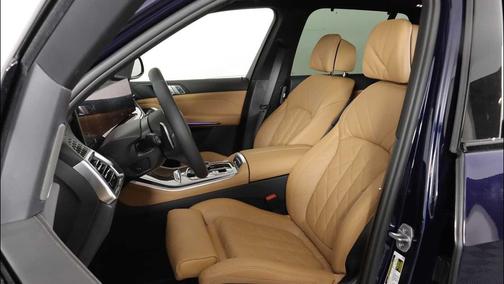 Tanzanite Blue II Metallic 2026 BMW X5 M60i