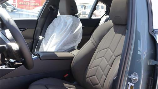 Cape York Green Metallic 2026 BMW 530 xDrive