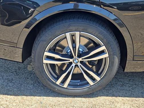 2026 BMW X7 M60i