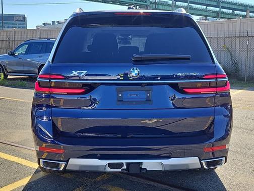 2026 BMW X7 xDrive40i
