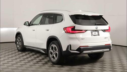 Alpine White 2023 BMW X1 xDrive28i