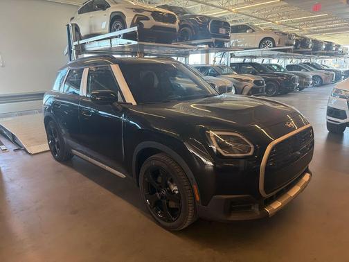 Midnight Black II Metallic 2026 MINI Countryman Cooper S ALL4