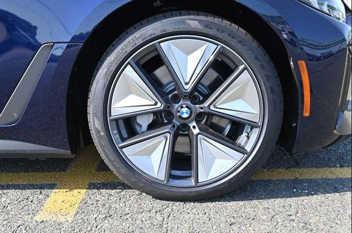 Tanzanite Blue II Metallic 2026 BMW i4 Gran Coupe xDrive40
