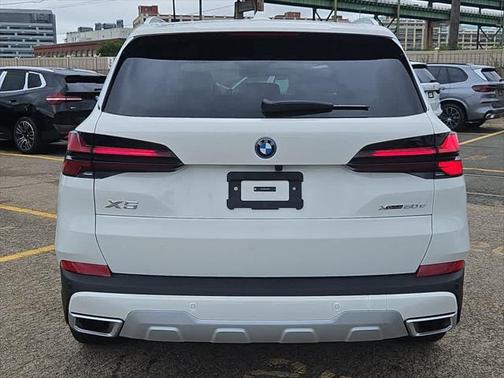 2026 BMW X5 PHEV xDrive50e