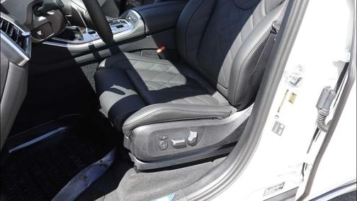 Alpine White 2026 BMW X5 PHEV xDrive50e