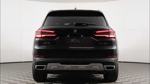 Dark Graphite Metallic 2023 BMW X5 xDrive40i