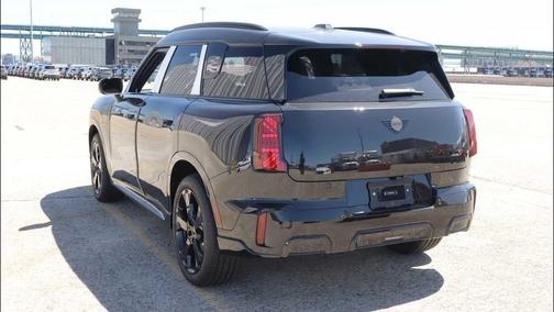 Midnight Black II Metallic 2026 MINI Countryman Cooper S ALL4