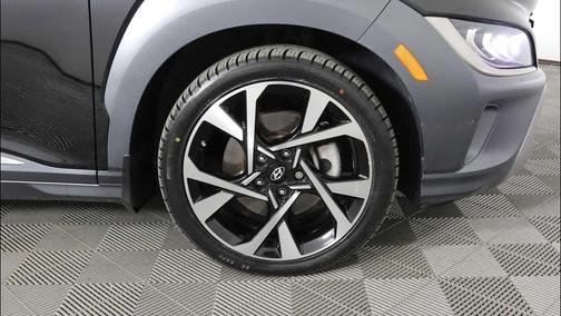 Ultra Black 2022 Hyundai KONA Limited