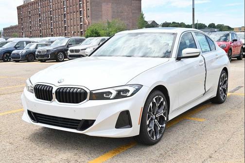 Mineral White Metallic 2026 BMW 330 xDrive NA
