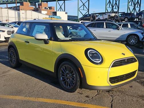 2025 MINI Hardtop Cooper