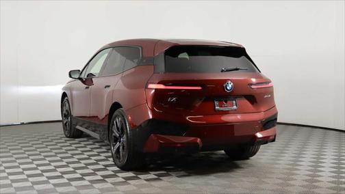 2025 BMW iX xDrive50