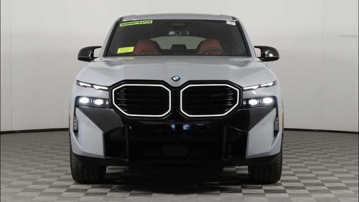 Brooklyn Grey Metallic 2026 BMW XM Label