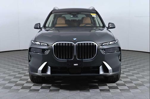 Dravit Grey Metallic 2024 BMW X7 xDrive40i