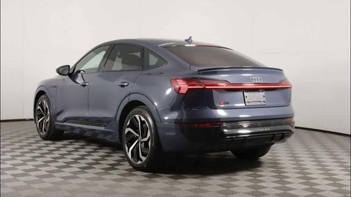 Plasma Blue Metallic 2024 Audi Q8 e-tron Premium Plus