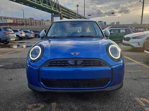 2025 MINI Hardtop Cooper