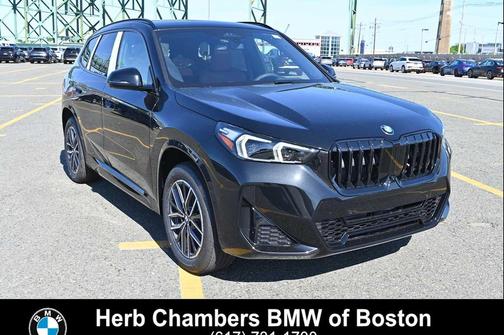 Black Sapphire Metallic 2026 BMW X1 xDrive28i