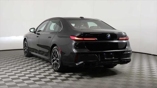 2023 BMW 760 i xDrive