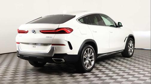 2022 BMW X6 xDrive40i