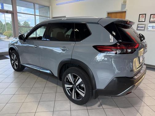 2022 Nissan Rogue SL