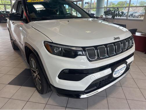 Bright White Clearcoat 2022 Jeep Compass Limited