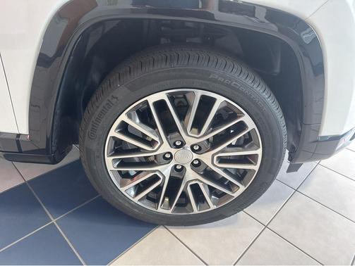 Bright White Clearcoat 2022 Jeep Compass Limited