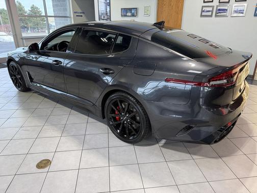 2023 Kia Stinger GT2