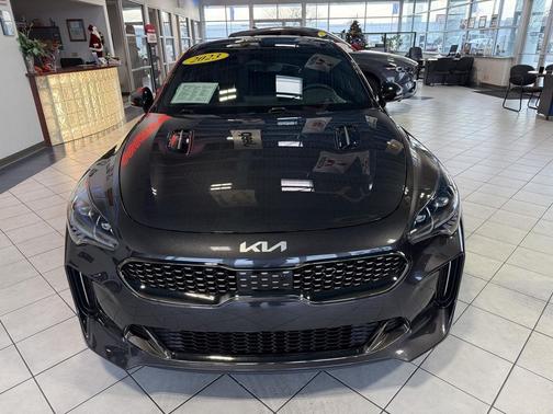 2023 Kia Stinger GT2