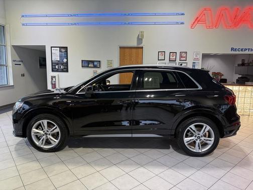 2022 Audi Q3 45 S line Premium Plus