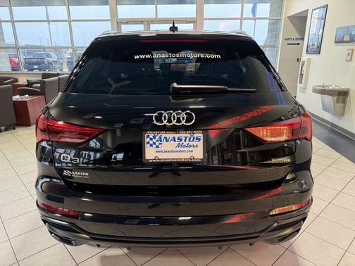 2022 Audi Q3 45 S line Premium Plus