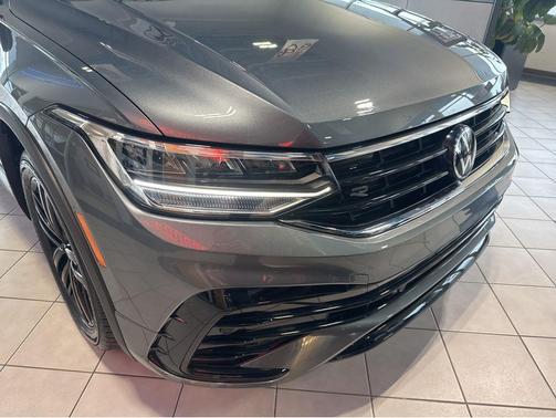 2022 Volkswagen Tiguan 2.0T SE R-Line Black 4MOTION