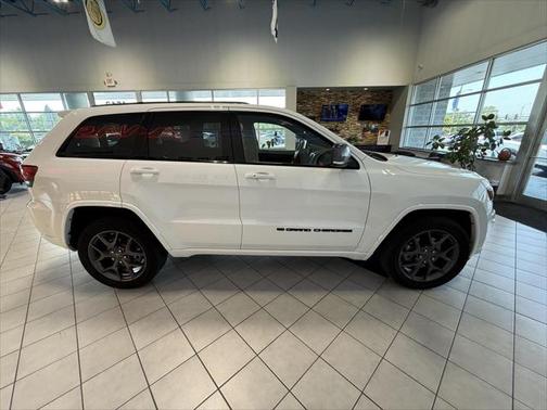 2022 Jeep Grand Cherokee Altitude
