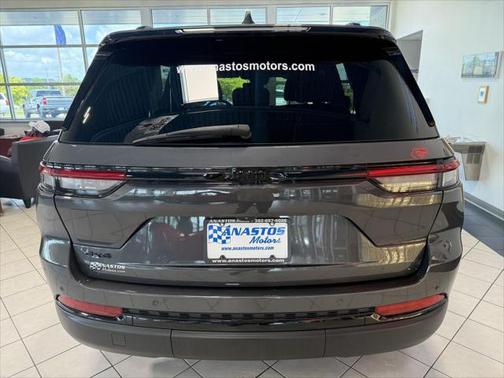 2022 Jeep Grand Cherokee Altitude