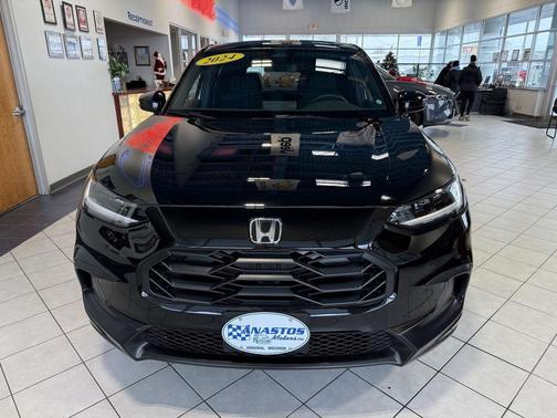 Crystal Black Pearl 2024 Honda HR-V AWD Sport
