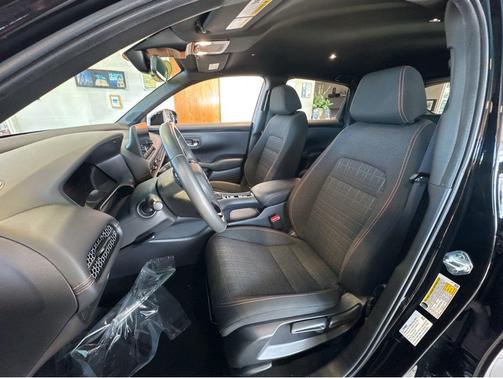 Crystal Black Pearl 2024 Honda HR-V AWD Sport