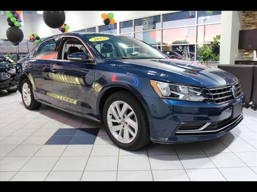 Tourmaline Blue Metallic 2018 Volkswagen Passat 2.0T SE