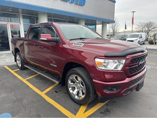 Delmonico Red Pearlcoat 2022 RAM 1500 Big Horn/Lone Star