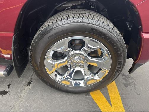 Delmonico Red Pearlcoat 2022 RAM 1500 Big Horn/Lone Star