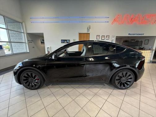 2023 Tesla Model Y Performance Dual Motor All-Wheel Drive