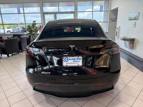 2023 Tesla Model Y Performance Dual Motor All-Wheel Drive