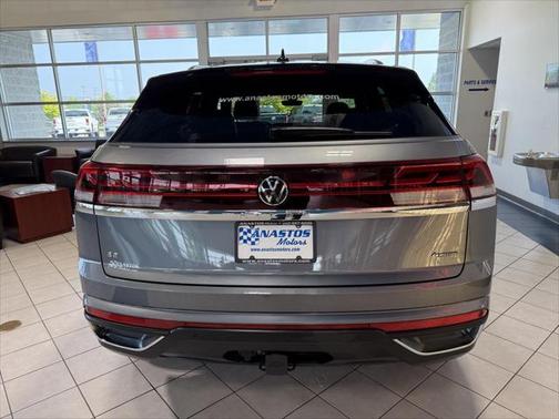 2024 Volkswagen Atlas Cross Sport 2.0T SE w/Technology 4MOTION