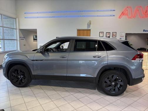 2024 Volkswagen Atlas Cross Sport 2.0T SE w/Technology 4MOTION