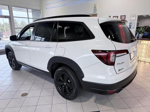 2022 Honda Pilot AWD TrailSport