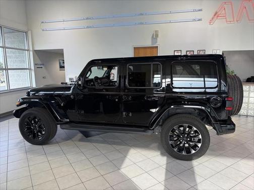 2023 Jeep Wrangler 4-Door High Altitude 4x4