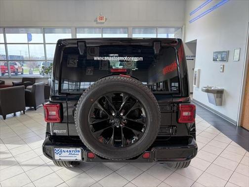 2023 Jeep Wrangler 4-Door High Altitude 4x4