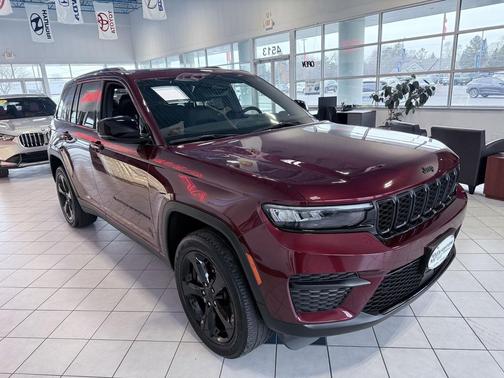 2023 Jeep Grand Cherokee Altitude